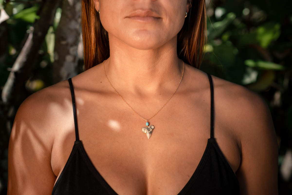 Turquoise Beaded Shark Tooth Necklace - Image 2